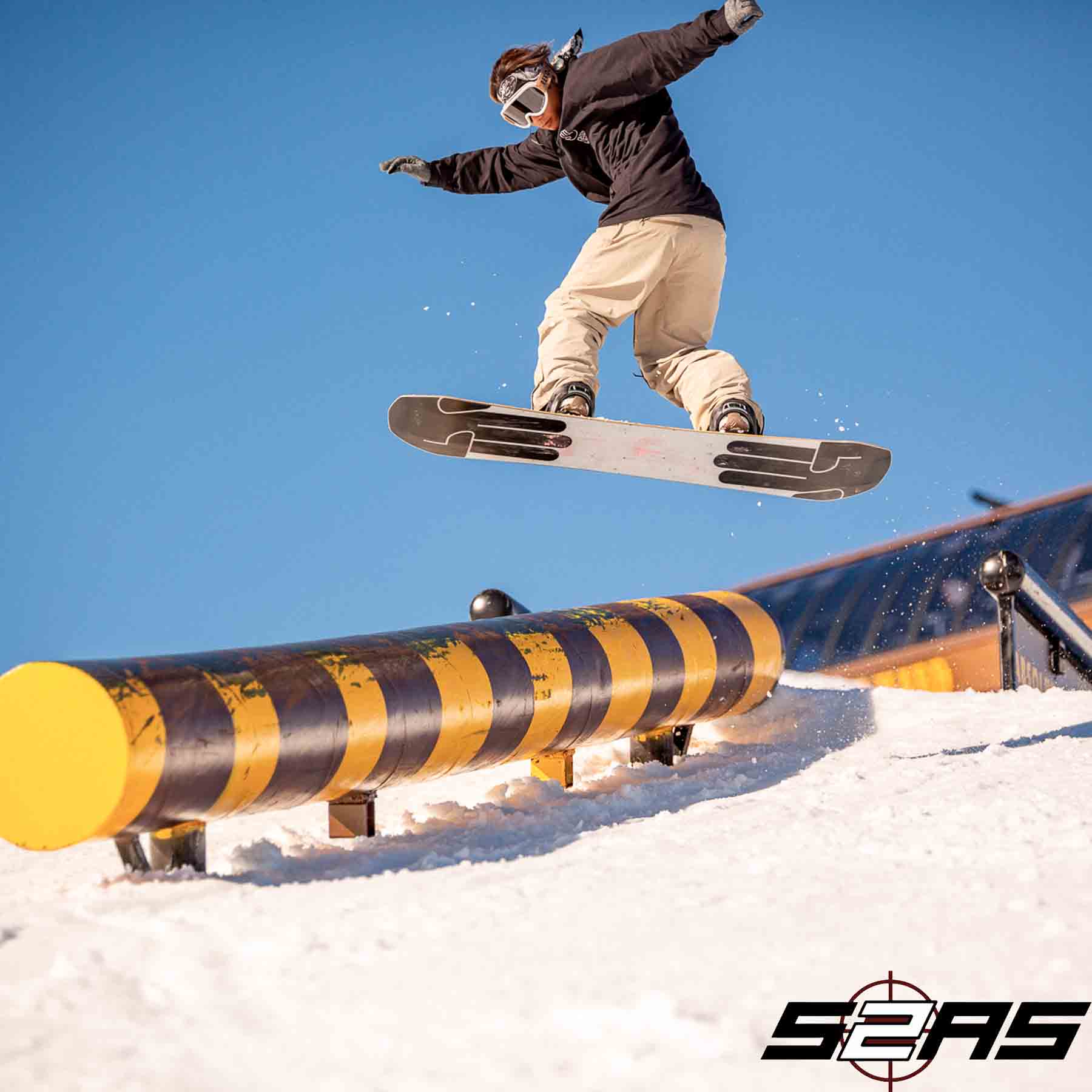 BATALEON EVIL TWIN SNOWBOARD