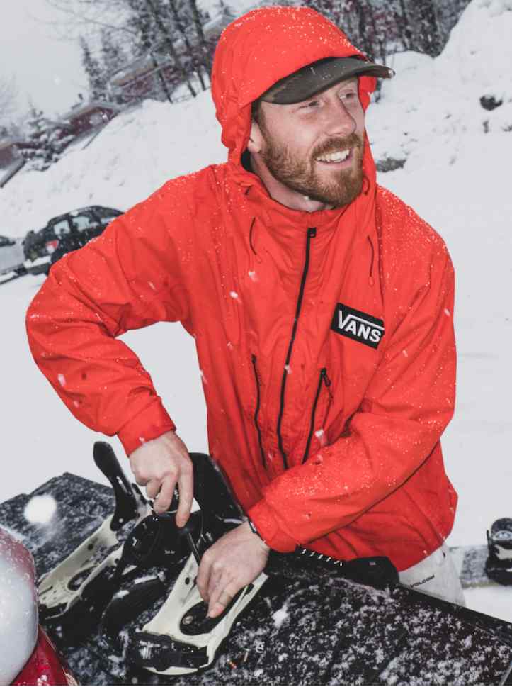 S2AS TEAM adjusting the snowboard setup