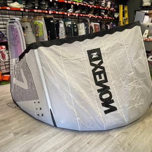 Ex-display 7M Xenon LIP Kitesurfing Kite S2AS