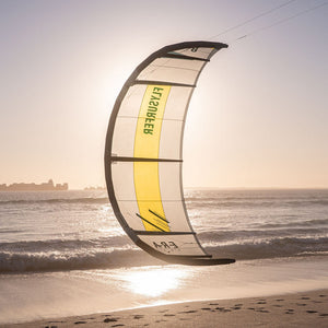 Flysurfer ERA2 kite detail and riding image 1