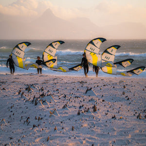 Flysurfer ERA2 kite detail and riding image 2