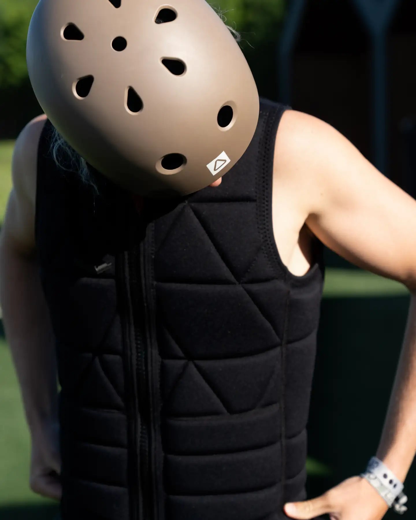 Follow Love Nor Money Impact Vest – Black Follow