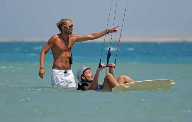 WHAT IS KITESURFING?