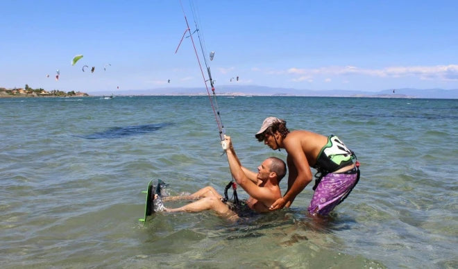 5 THINGS YOU NEED TO KNOW ABOUT LEARNING TO KITESURF