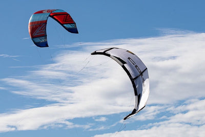 Kitesurfing Kites