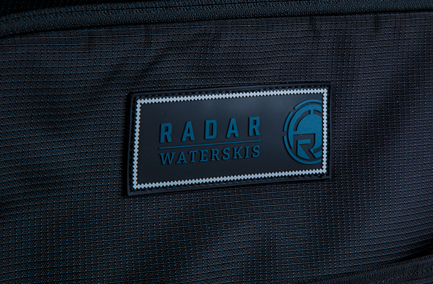 2027 Radar Flight 4-Wheel Carry-On Luggage 40L - Black / Blue