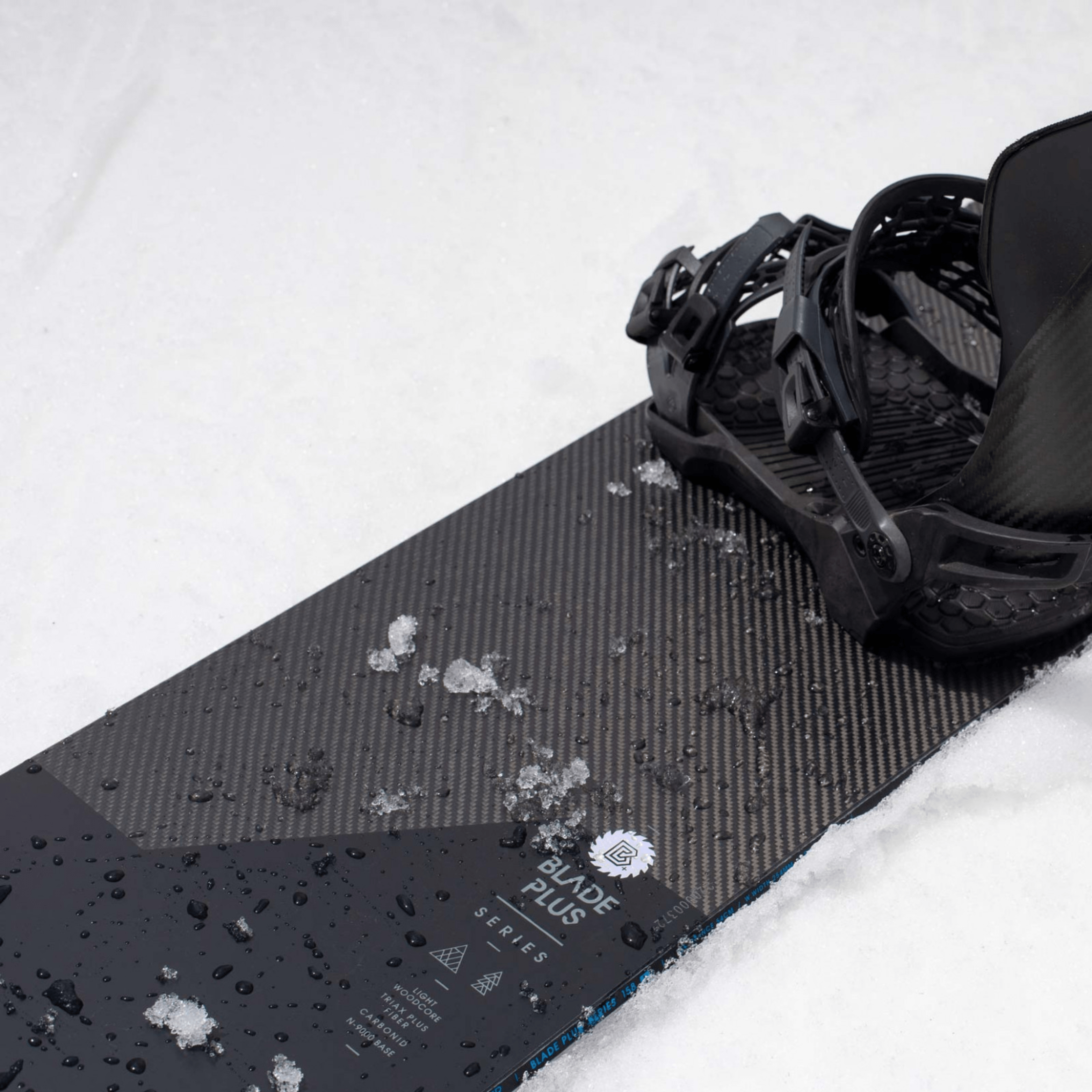 2024 Nidecker Blade Plus Men's Snowboard S2AS