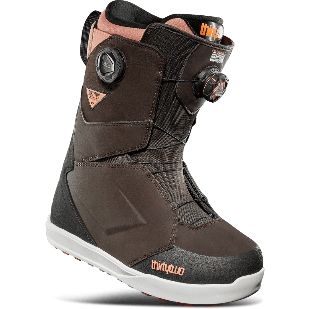 2025 ThirtyTwo Men’s Lashed Double BOA® Wide x Bradshaw Snowboard Boots – Brown THIRTYTWO