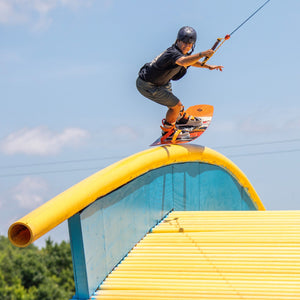 2026 Slingshot Zuupack Wakeboard SLINGSHOT