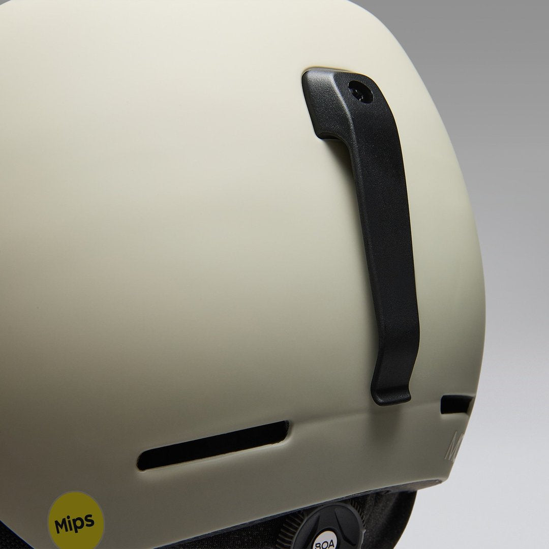 2027 Oakley Sand helmet - image 7