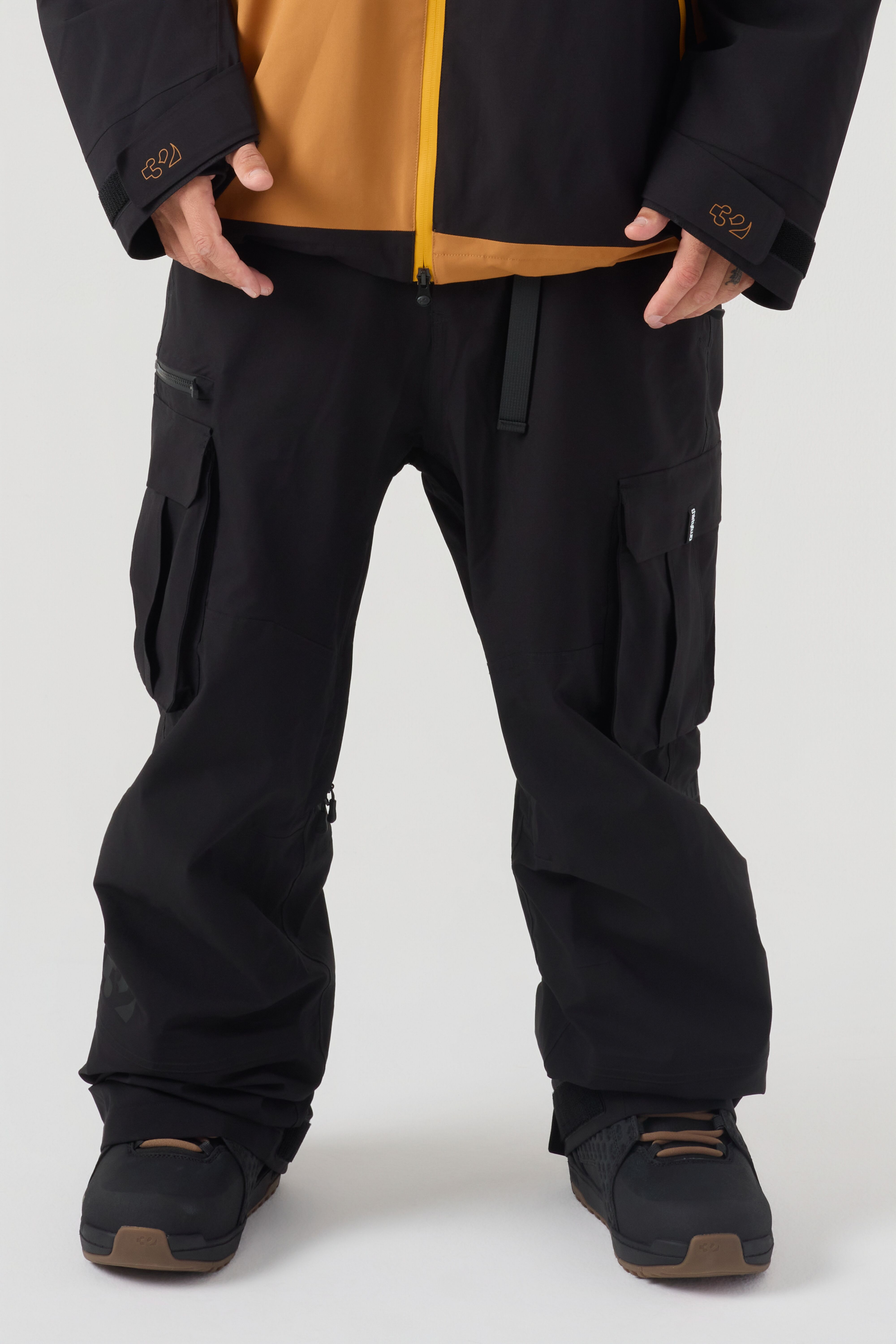 2027 Thirtytwo Blahzay Cargo Snow Pant