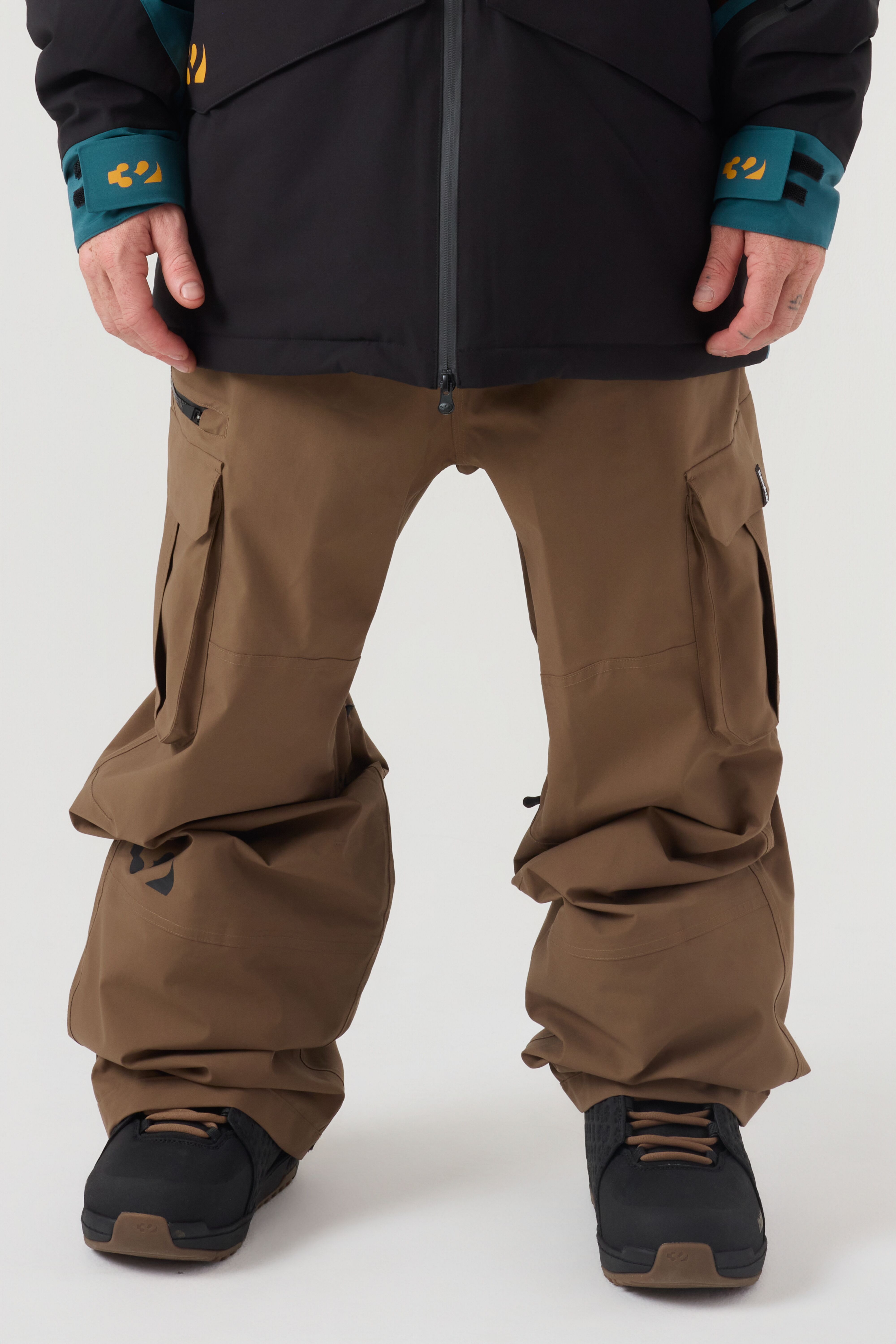 2027 Thirtytwo Blahzay Cargo Snow Pant