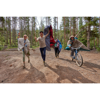 Kelty Bestie Blanket – Cozy, Packable Blanket for Camping & Travel