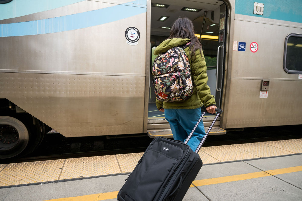 2027 Dakine Carry On Roller Bag 42L