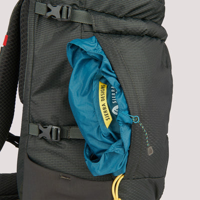 Sierra Designs Flex Hike 20–30L – Expandable Daypack for Hiking & Travel
