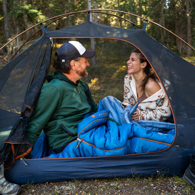 Kelty Mistral 20°F Sleeping Bag – Warm, Synthetic Sleeping Bag for 3 Seasons