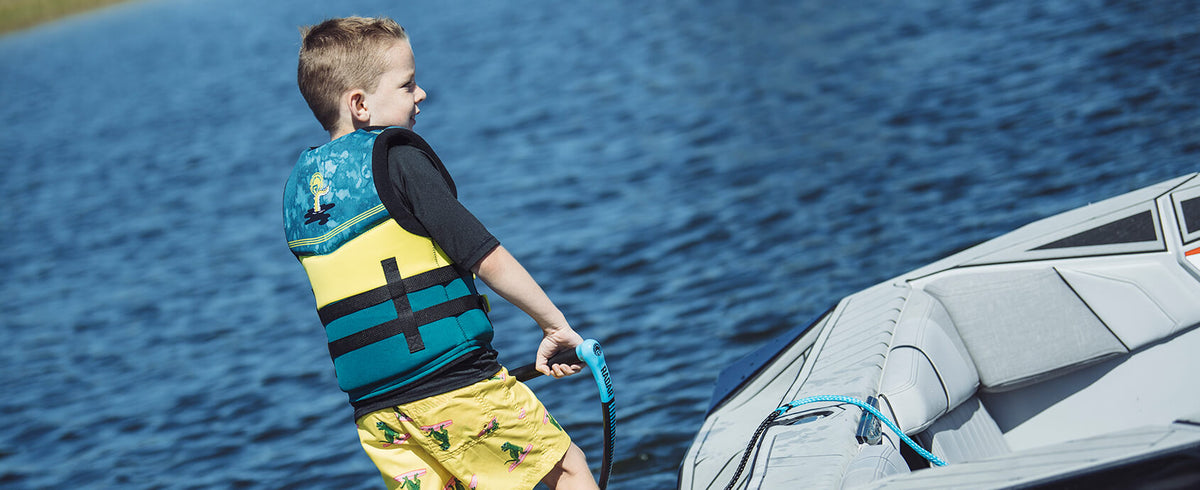 2027 Radar T.R.A Boy's L70 CGA Life Vest