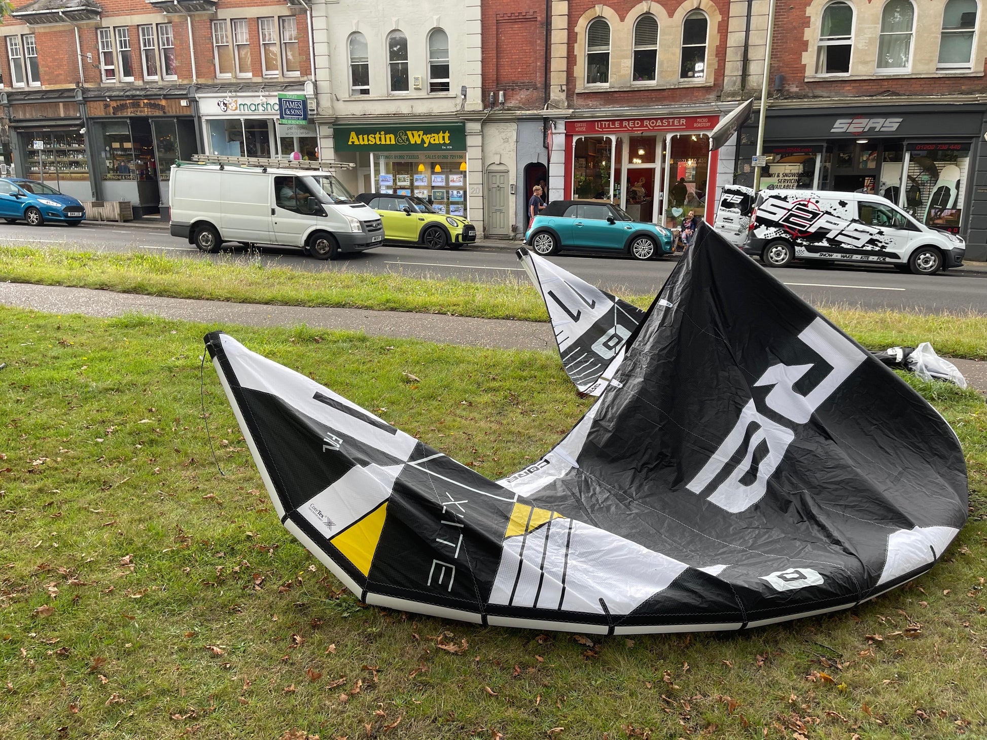 Ex-display Core XLite 11M Kitesurfing Kite (2022) S2AS