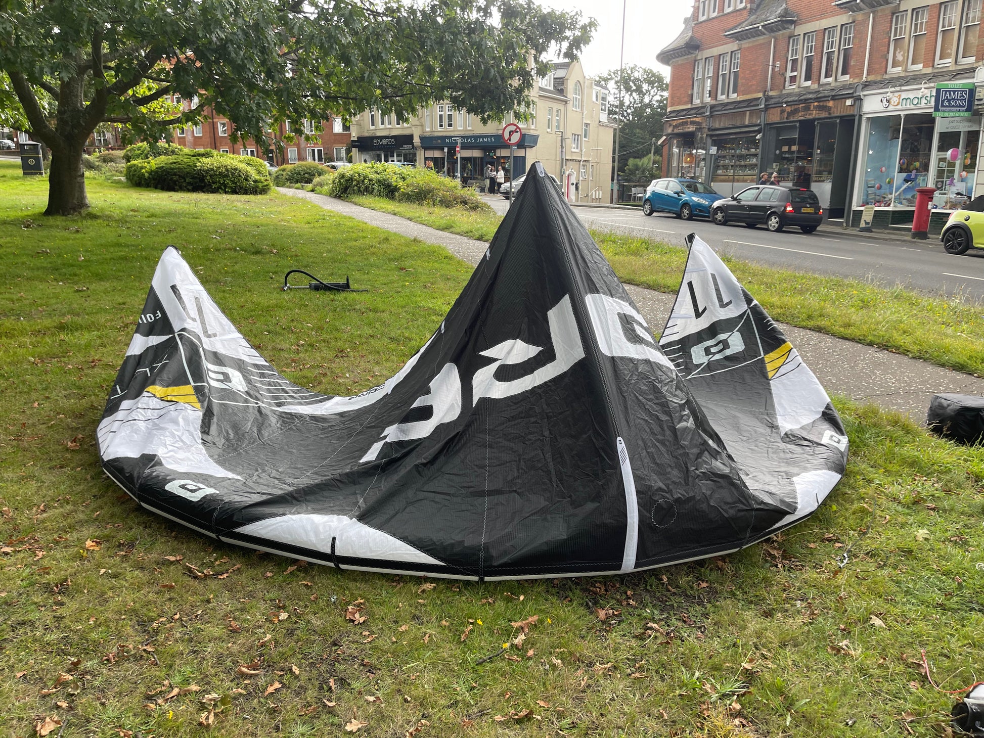 Ex-display Core XLite 11M Kitesurfing Kite (2022) S2AS