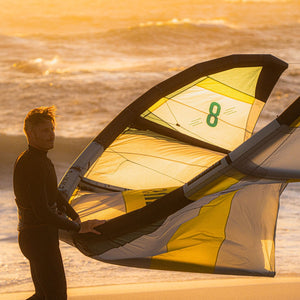 Flysurfer ERA2 kite detail and riding image 3