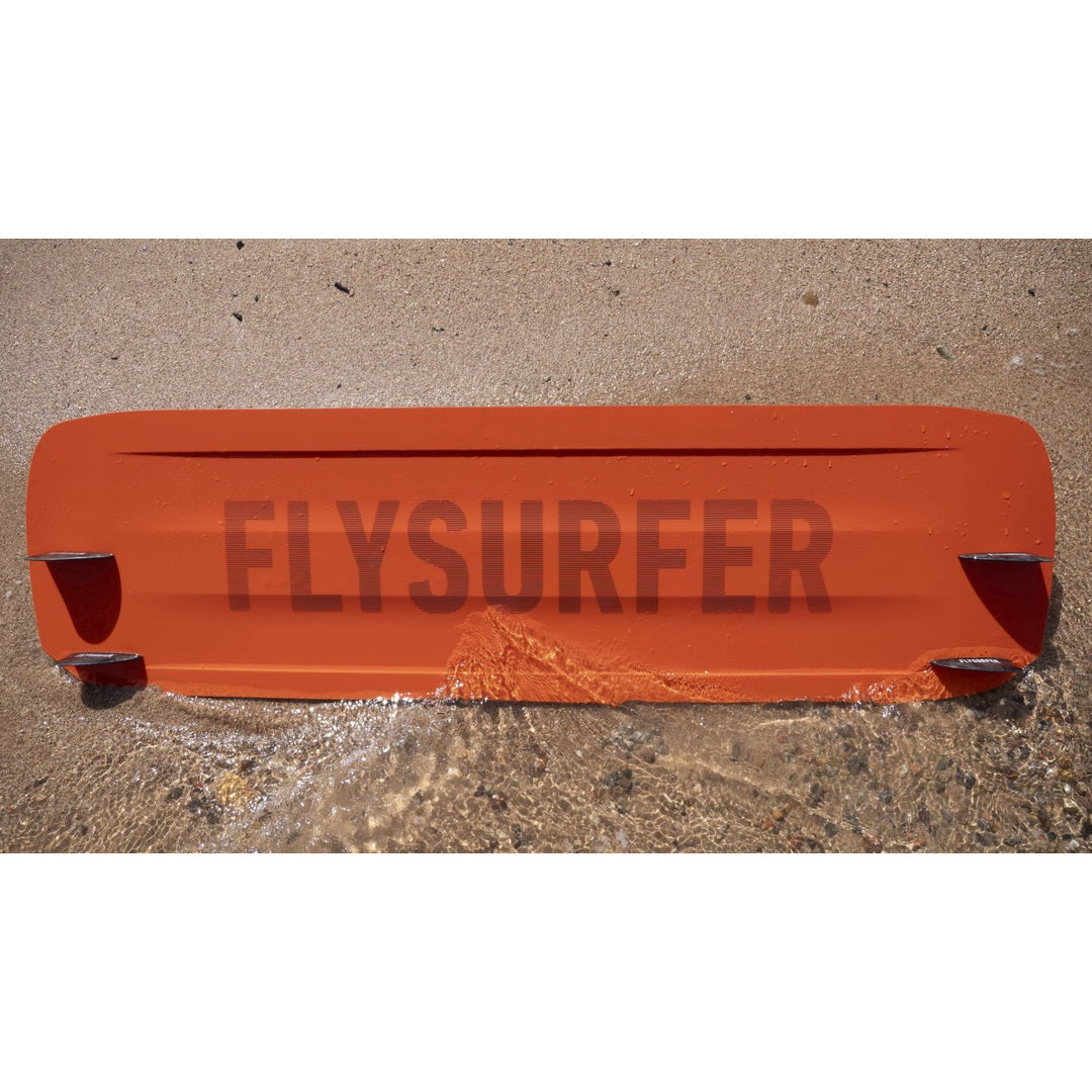 Flysurfer STAGE 2 Lightwind Kiteboard – genuine riding and construction detail 7