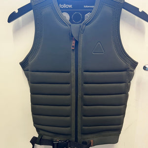 Follow S.P.R. Freemont Impact Vest FOREST GREEN (Sample) S2AS