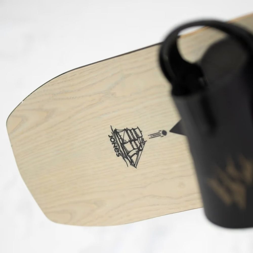 2025 Jones Flagship Pro Snowboard S2AS