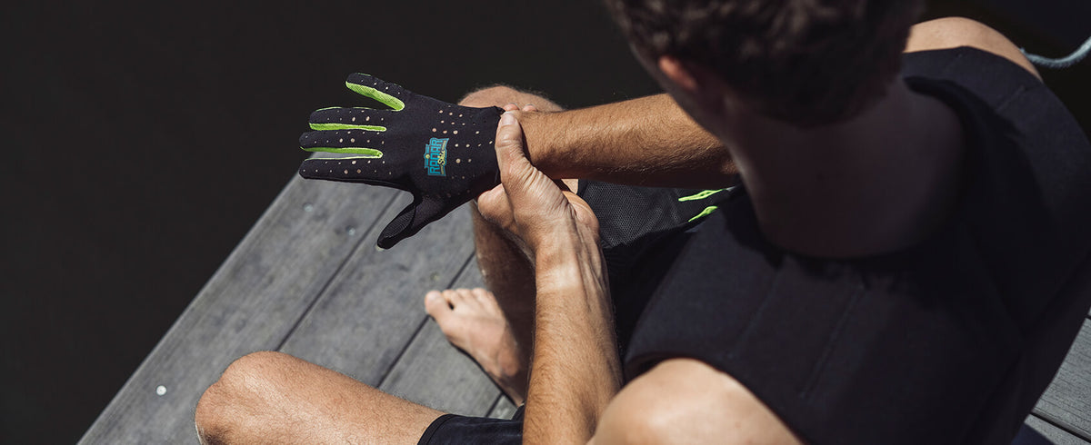 2027 Radar Range Waterski Glove - Black / Volt Green