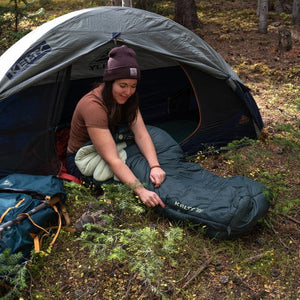 Kelty Women’s Cosmic 20°F Synthetic Sleeping Bag – Warm, 3-Season Comfort Kelty