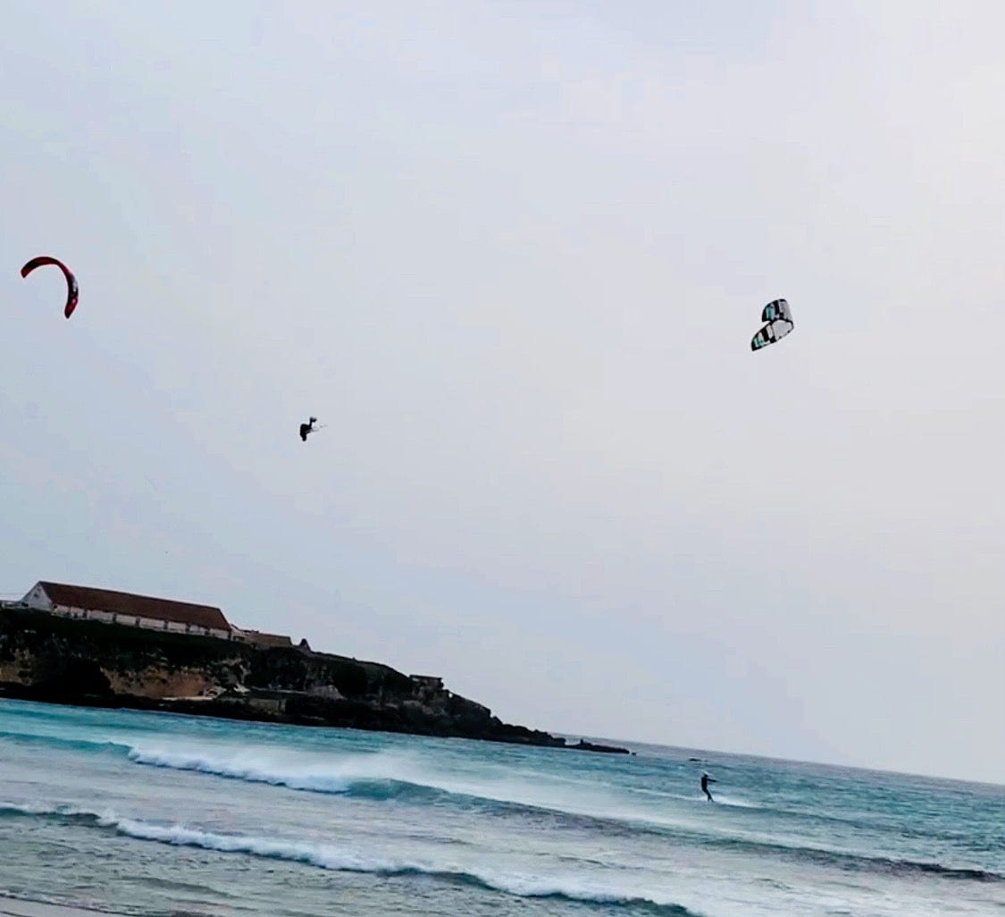 Kitesurf Holiday - Tarifa, Spain S2AS
