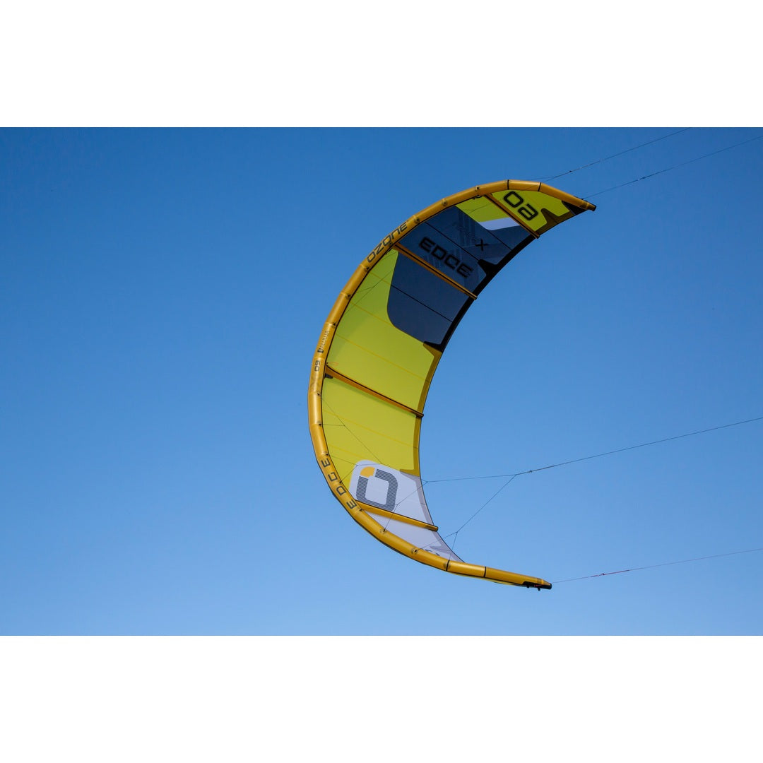 Ozone Edge VT Ultra-X kitesurfing action 4
