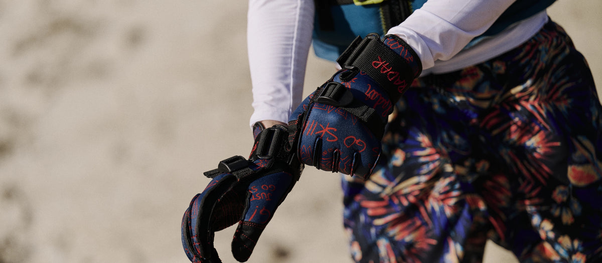 2027 Radar T.R.A Kids Inside-Out Waterski Glove - Blue / Chaka Red