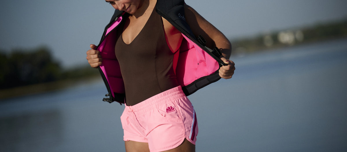 2027 Radar Cameo 4.0 Women's L50 CGA Life Vest - Black / Hot Pink