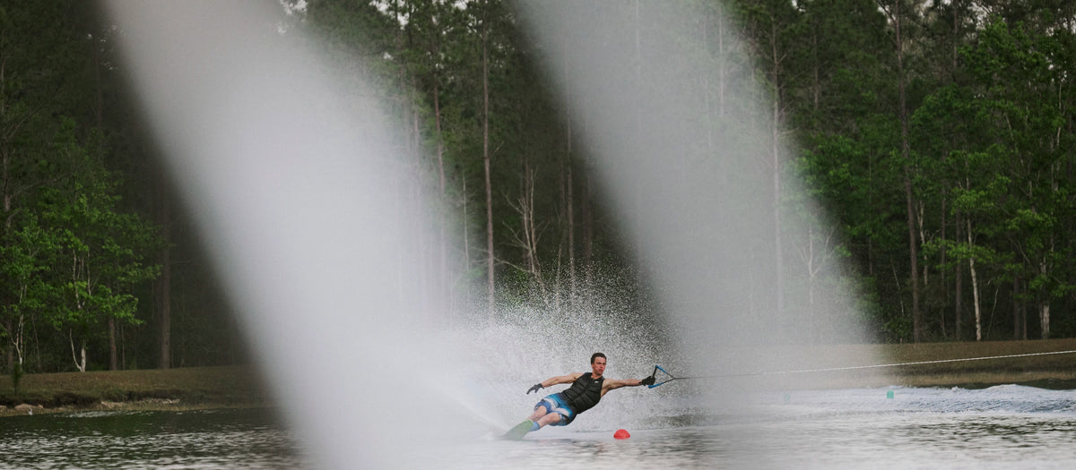 2027 Radar Vapor Lithium Slalom Waterski - Carbon / Black / Neon