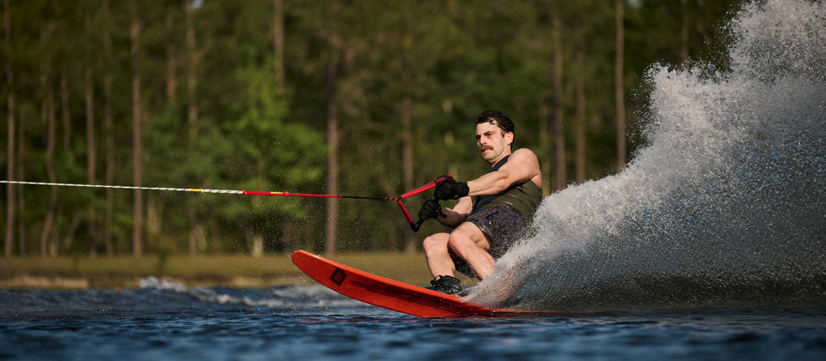 2027 Radar Senate Graphite Slalom Waterski - Carbon / Matte Black Flash