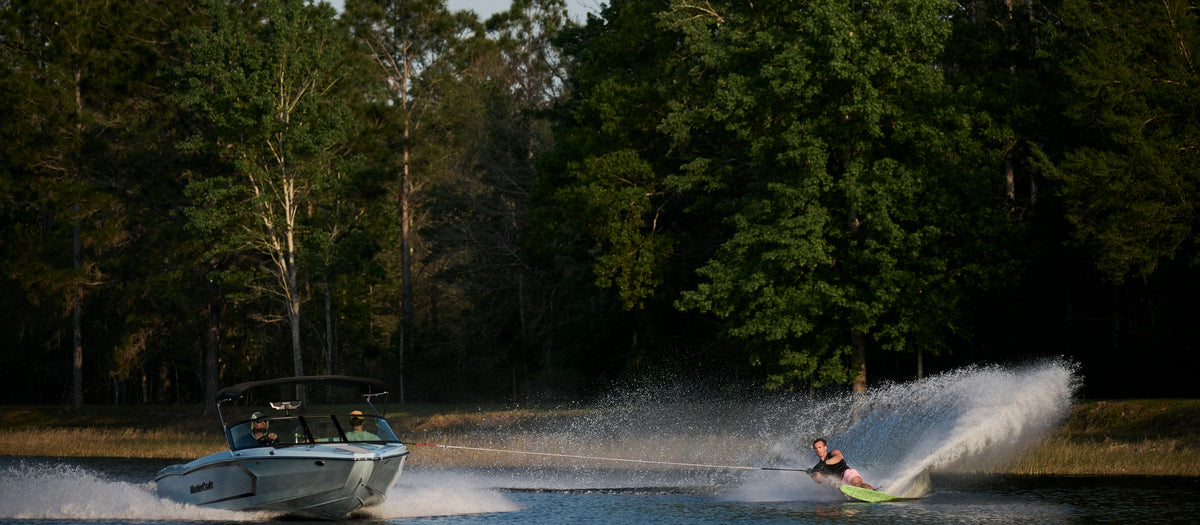 2027 Radar Vapor Lithium Slalom Waterski - Carbon / Black / Neon
