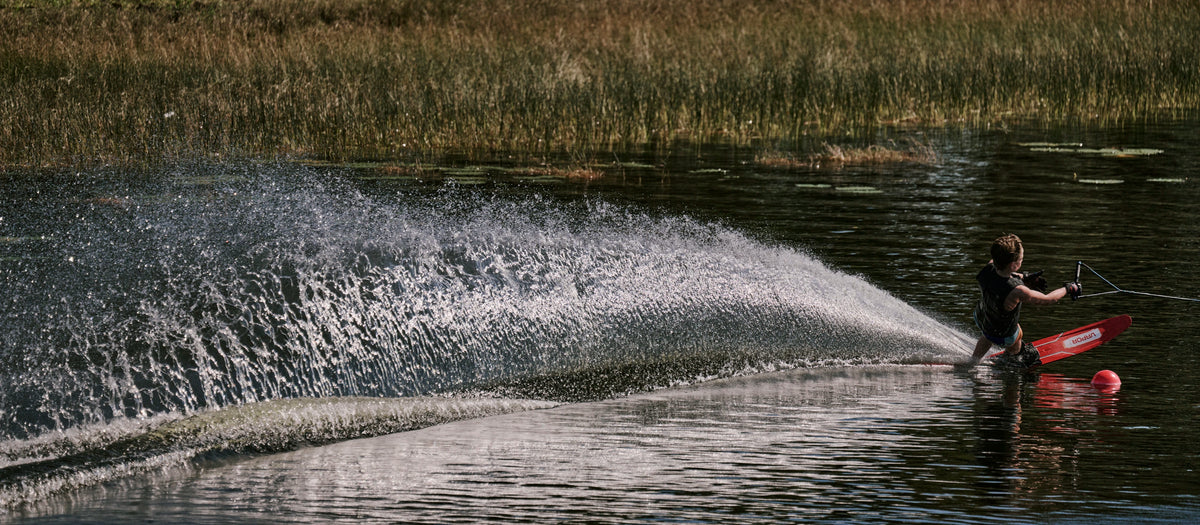 2027 Radar Vapor T.R.A Slalom Waterski - Rosso Corsa