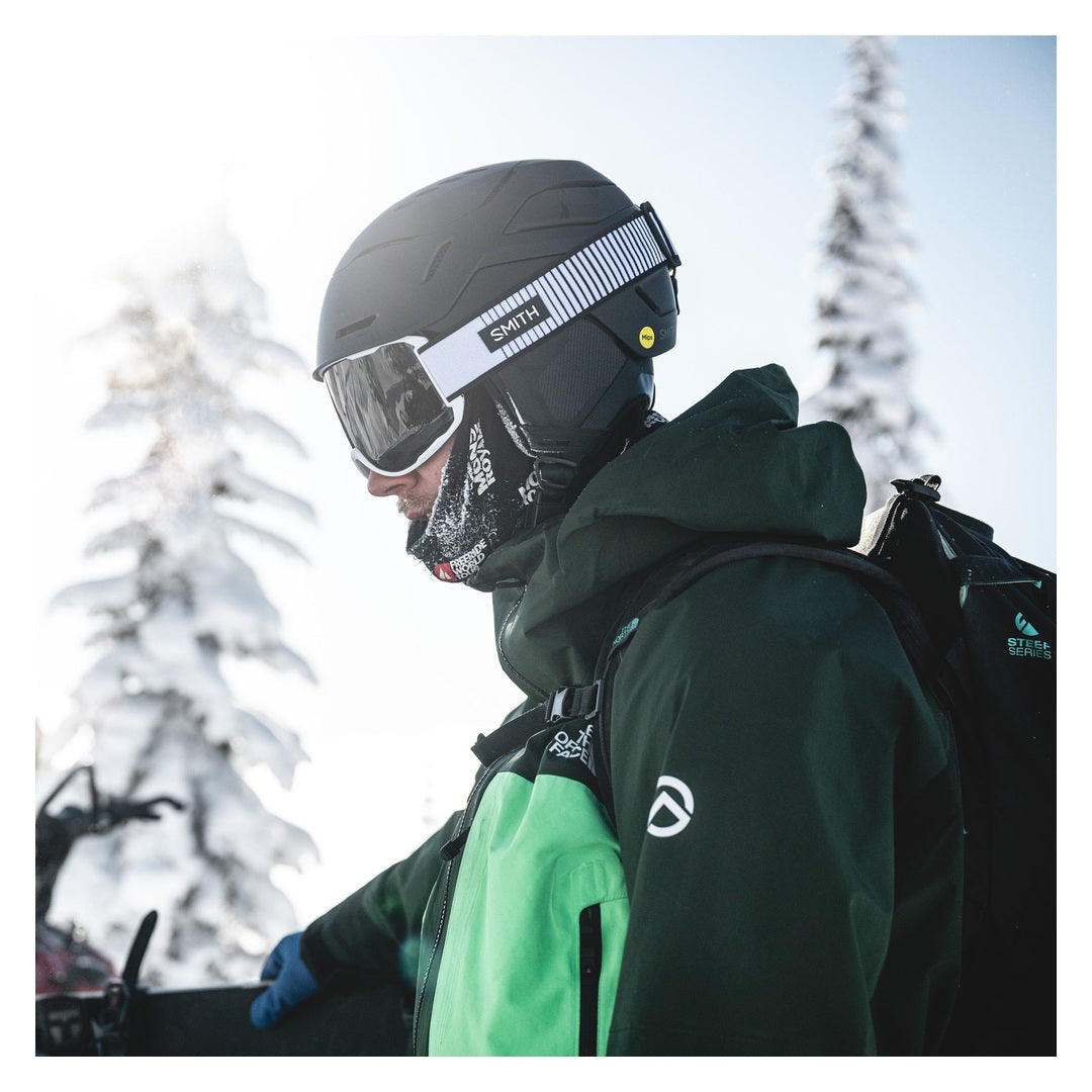 Smith Preview Snow Goggles – White Fade Out / Sun Black – on-snow view