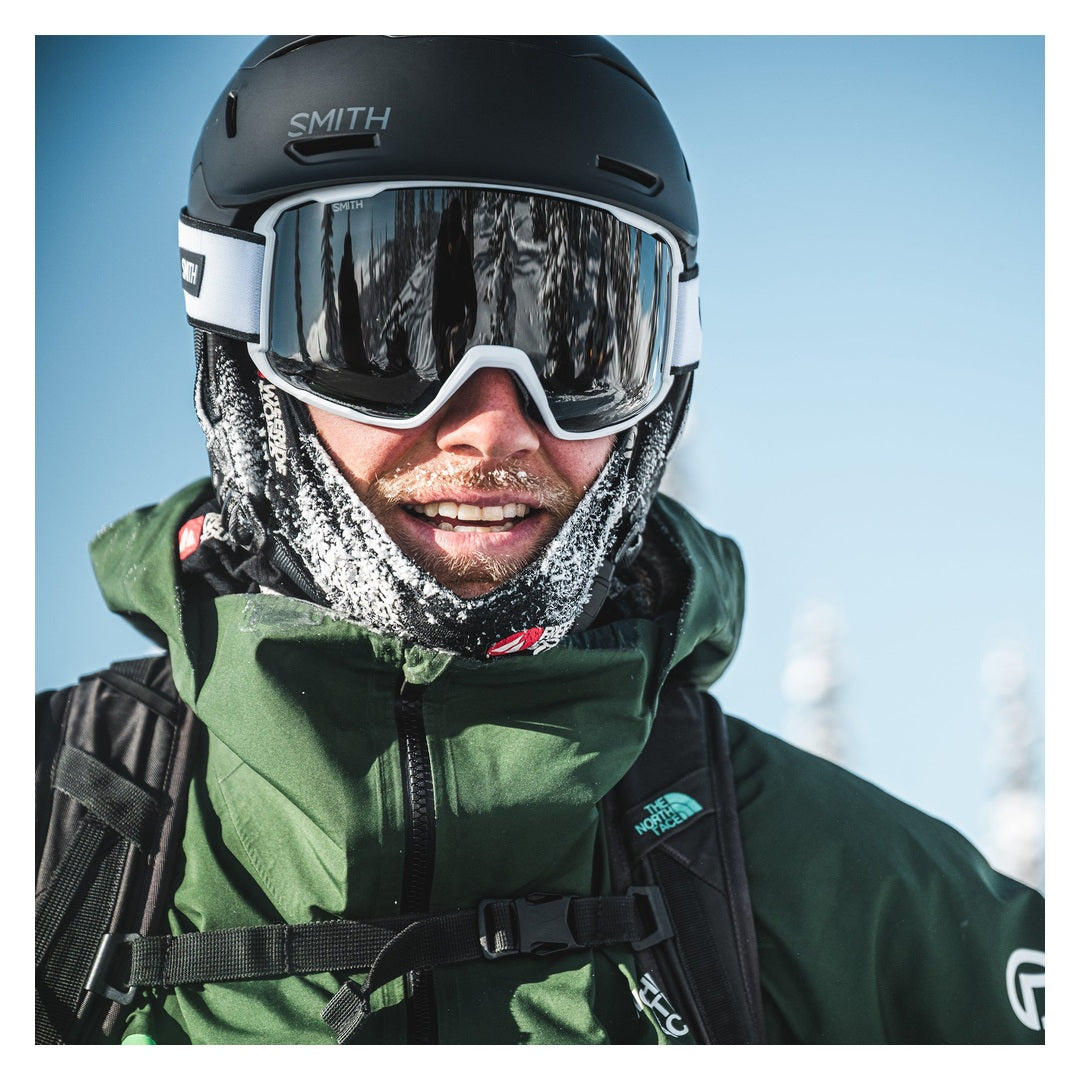 Smith Preview Snow Goggles – White Fade Out / Sun Black – on-snow view