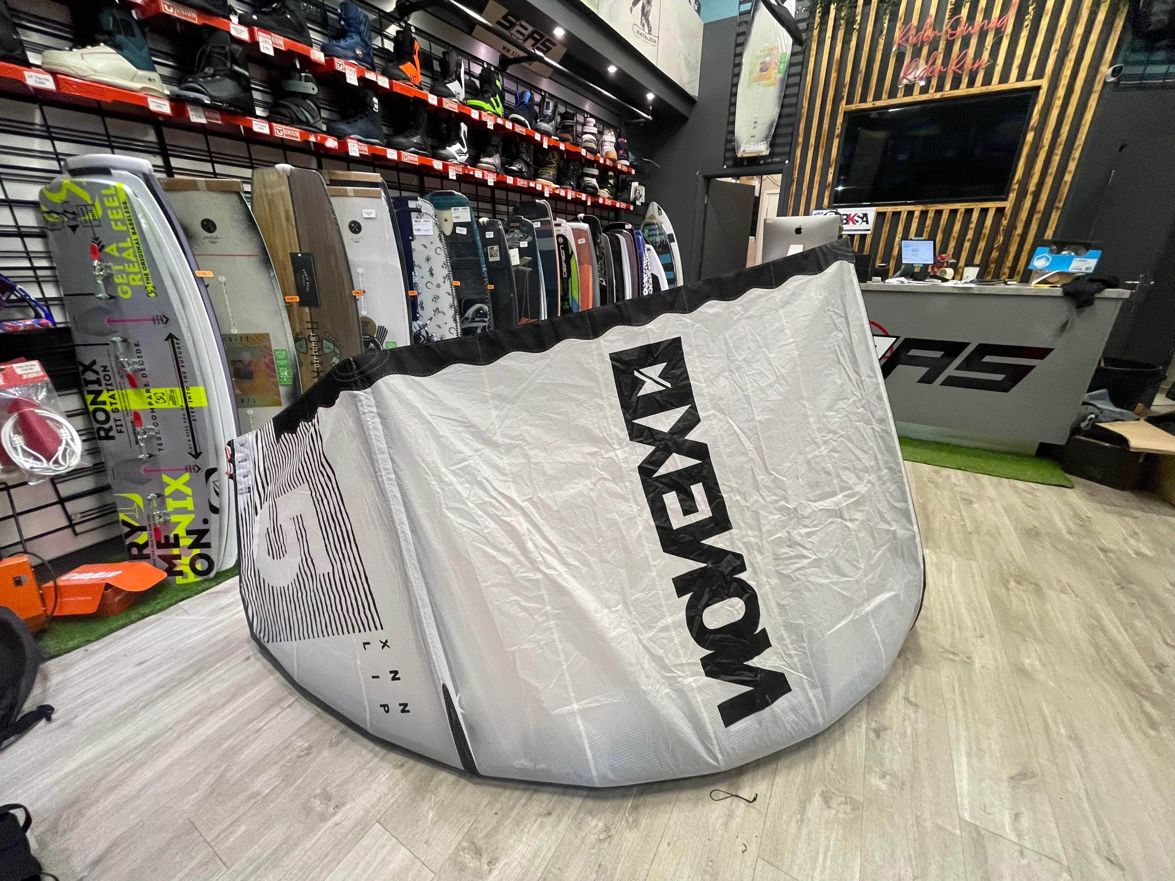 Used 5m Xenon Lip Kitesurfing Kite S2AS