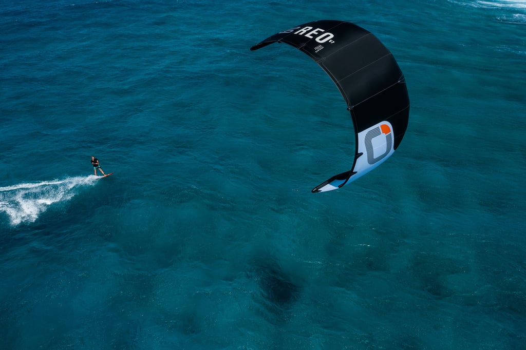 2025 Ozone Kites REO V7